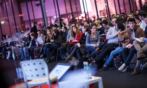 Tanti giovani in più, sale e conferenze stampa spesso esaurite, 1.350 giornalisti e fotografi accreditati (+30% sull'edizione 2012), una rassegna stampa di quasi 400 articoli tra carta e blog (finora). I primi numeri significativi della nona edizione di Identità Milano (foto Alessandro Castiglioni e Fabrice Gallina)