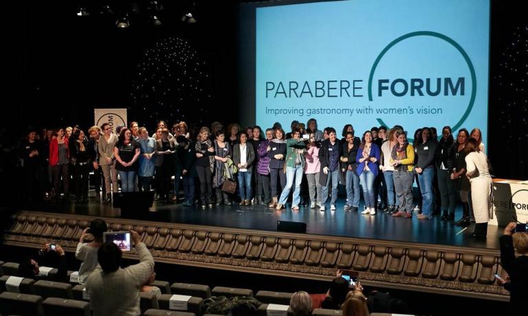 Si è tenuto a Bilbao, domenica e luned́ scorsi, il Parabere Forum, voluto da Maria Canabal per riunire e mettere in rete la presenza femminile nel mondo dell'alimentazione. Folta la delegazione italiana: c'era anche Cristina Bowerman del Glass Hostaria di Roma, cui abbiamo chiesto di scrivere le sue impressioni
