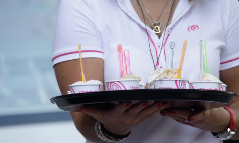 Parte domani, giovedì 29 settembre, e prosegue fino a domenica 2 ottobre l'ottava edizione di Sherbeth, il Festival Internazionale del Gelato Artigianale a Palermo. Tante degustazioni, poi cooking show, mostre, dibattiti e anche un concorso per il miglior gelato. Identità Golose ci sarÃ