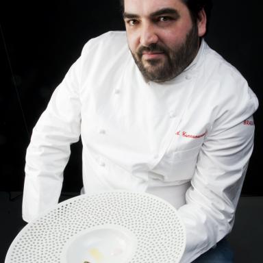 Antonino&nbsp;Cannavacciuolo