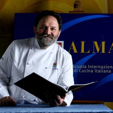 Luciano&nbsp;Tona