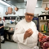[p]Pane di segale, aringhe, patate, carne di maiale affumicata, merluzzo, grandi marinature per preservare gli alimenti nella rigidit&agrave; dell'inverno. Sono i pilastri della cucina estone nel racconto di [b]Dimitri Demjanov[/b][/p]