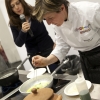 [p]Ecco all'opera [b]Viviana Varese[/b] del ristorante [i]Alic[/i]e a Milano: a [i]Identit&agrave; Donna[/i] ha raccontato il suo processo creativo (foto di Michele Bella)[/p]
[p]&nbsp;[/p]