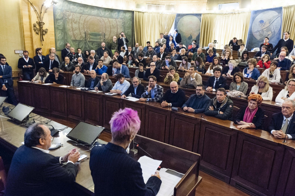 Photogallery











Annie Féolde e Aimo Moroni









Andrea Berton con Davide Oldani









Un attento Pietro Leemann









Alcuni soci benemeriti: Alfonso Iaccarino, Annie Féolde, Aimo e Nadia Moroni









L'applauditissimo intervento di Corrado Assenza









Cesare Battisti, Marco Sacco, Renato Bosco e Pietro Zito. Sacco ha dichiarato: «Soprattutto dopo Expo 2015, siamo riconosciuti tra i Paesi con il maggior capitale di storia e cultura enogastronomica. Oggi  il Governo ci premia affidandoci ufficialmente una missione che da tempo già molti di noi perseguivano singolarmente. Valorizzeremo così in sinergia con le Istituzioni un patrimonio che è di tutti, portando nel mondo l’arte culinaria nel nostro dna di chef, cuochi, piazzaioli e ristoratori»

 









L'intervento di Davide Oldani









Alfonso Iaccarino














Assenza dialoga con Sacco, Battisti in mezzo ai due









Aimo e Nadia Moroni









Cristina Bowerman e Carlin Petrini






