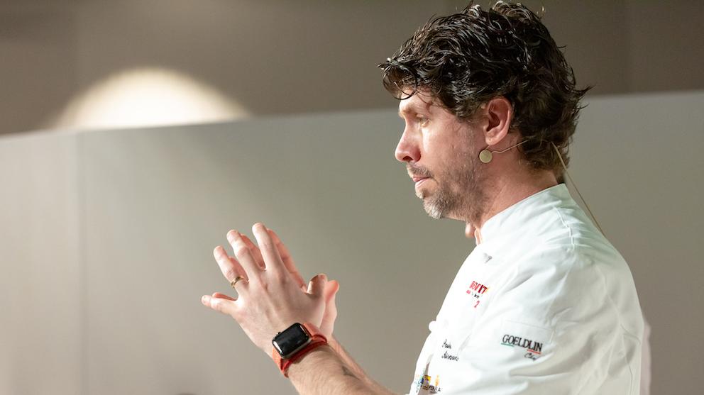 Sguardo, fuoco, materia: la cucina di Paulo Airaudo
