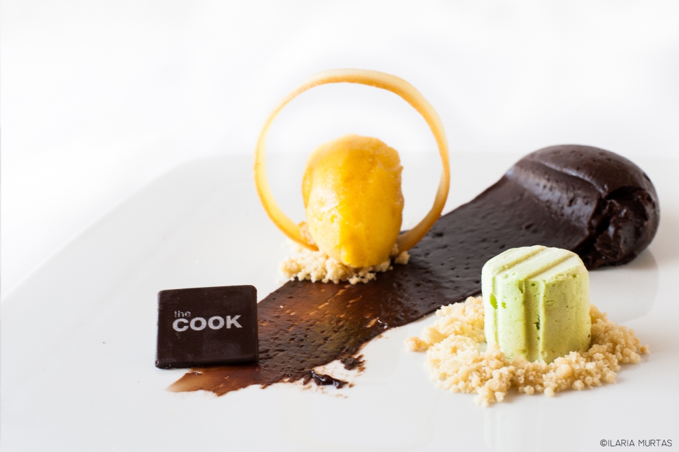 Galleria fotografica






Il Mio Crudo di Mare
 









Fondale Marino in carpione









Cappon Magro "2016"









Bottoni all'extravergine di oliva taggiasca, acciuga salata, tartufo nero e caviale di Chardonnay 2013 Castello di Gabiano









Coniglio alla ligure









Limone e meringa









Bavarese al cioccolato bianco con palet di lamponi






