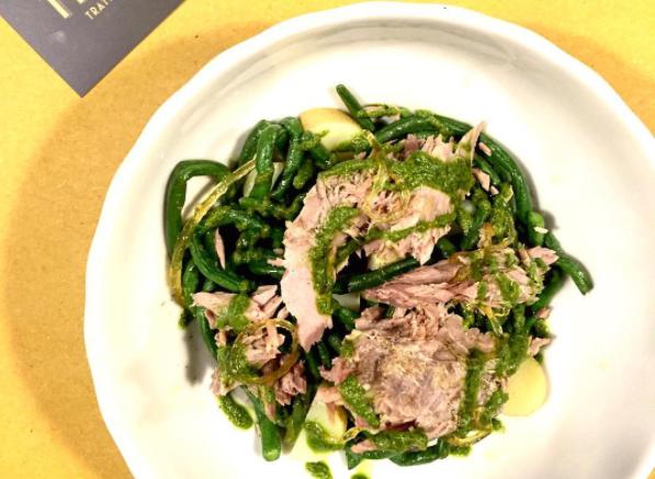 Galleria fotografica






Trippa fritta. Il primo piatto icona del locale









Vitello tonnato. Altro piatto icona









Midollo alla brace. Terzo piatto icona









Uovo morbido, animelle e bietoline all'erba di San Pietro









Ventresca di tonnetto ala lunga alla brace, cipolle agrodolci, capperi e rosmarino









Zucca di Hokkaido in carpione e bagna cauda









Uova di seppia arrostite, tarassaco, cicoria e bottarga di tonno









Baccalà, crema di ceci e cavolo nero









Insalata russa









Cardo gobbo gratinato e uova di aringa affumicate









Terrina di fegatini di pollo, saba e marmellata di cipolle alla menta









Risotto allo zafferano e midollo alla brace









Ravioli ripieni di ricotta di pecora e tarassaco, ricci di mare e erba cipollina









Gnocchi al ragù









Risotto all'aceto invecchiato, tarassaco, cicciolata e pepe nero









Mezze Maniche con pajata









Verdure bollite e bagna cauda









Beccaccia arrosto









Baccalà, lenticchie e pancetta stufata di mora romagnola (autoprodotta)









Granelle di agnello fritte, radicchio di Verona brasato al Valpolicella e salsa al gorgonzola









Frontali di ricciola nel guanciale alla brace, crema di cicerchie e rosmarino









Animelle croccanti, radicchio tardivo confit, cedro candito e liquirizia









Anguilla in carpione al dragoncello









Polenta gialla, salsiccia moretta e verza









Polenta bianca e garusoli al limone









Vignarola: fave, carciofi, lattuga romana, guanciale, cipollotto e pecorino romano









Asparagi, uova di quaglia, senape e cerfoglio









Diaframma di cavallo alla brace, crema di cipolle di tropea, crescione d'acqua









Fritto di leccia: cuore, fegato e lattume









Coratella di agnello









Orecchio di maiale alla brace, crema di radici di soncino, talli d'aglio, foglie di senape









Cipolla novella, fonduta di Castelmagno, agretti e liquirizia









Diaframma di vitello alla brace, bietole alla menta e purè









Tomahawk di pecora brogna alla brace, carote e portulaca









Crema di zucchine, salsa al caprino e pepe nero









Trippa alla parmigiana









Focaccia al vitello tonnato, preparazione a 4 mani concepita in uno dei frequenti "fuori carta" (cene a 4 mani) con Renato Bosco di Saporè









Polpo arrosto, crema di zucca, broccolo fiolaro e semi di zucca alla cannella









Cipolle in carpione e fonduta di fontina d'alpeggio









Cocotte di broccolo fiolaro e guanciale









Uovo, bruscandoli, rosolacci e tartufo






