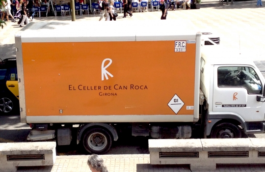 Galleria fotografica






Le prove generali








Prove del primo atto: al centro, il Bonsai di pica-pica


















Comincia la nostra esperienza: occhio all'indirizzo del centro Arts Santa Monica





