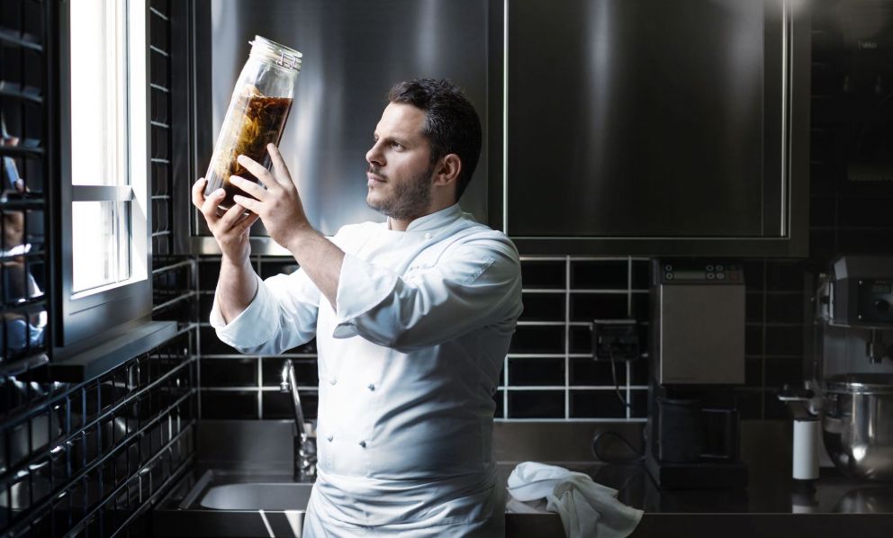 Marco Bernardo e tutte le profondità del mare alla Magnolia dell’hotel Byron