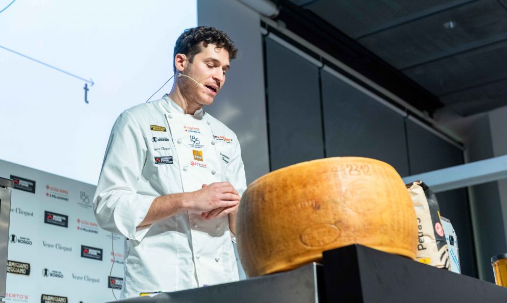 Tortelli, tortellini e Tortellanti: l'amore per il Parmigiano di Francesco Vincenzi