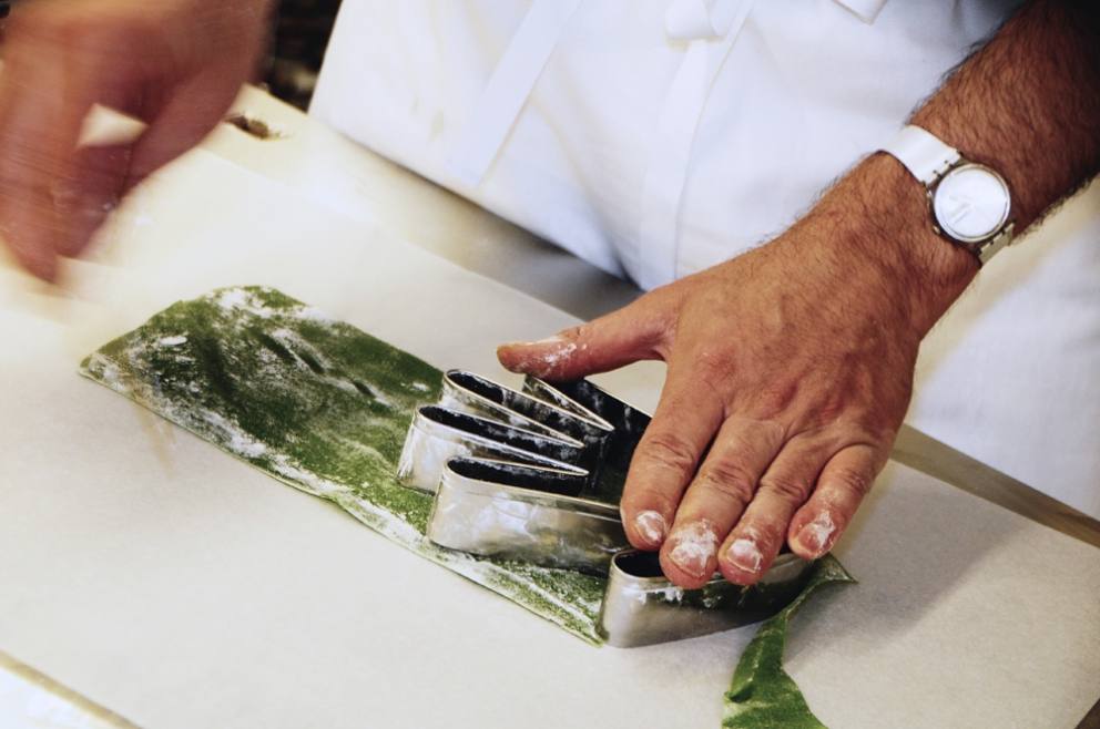 Galleria fotografica






Federico Graziani e Alessandro Negrini, sommelier e chef de Il Luogo di Aimo e Nadia a Milano








La lezione di Alessandro Negrini








Il Risotto carnaroli in guazzetto di mare di Alessandro Negrini








Il cooking show di Andrea Berton, chef del Trussardi alla Scala a Milano








Gli spaghetti alla chitarra di Andrea Berton








Gli spaghetti alla chitarra di Andrea Berton








Elio Sironi, chef del Bulgari a Milano








Il cooking show di Pietro Leemann, chef del Joia a Milano





