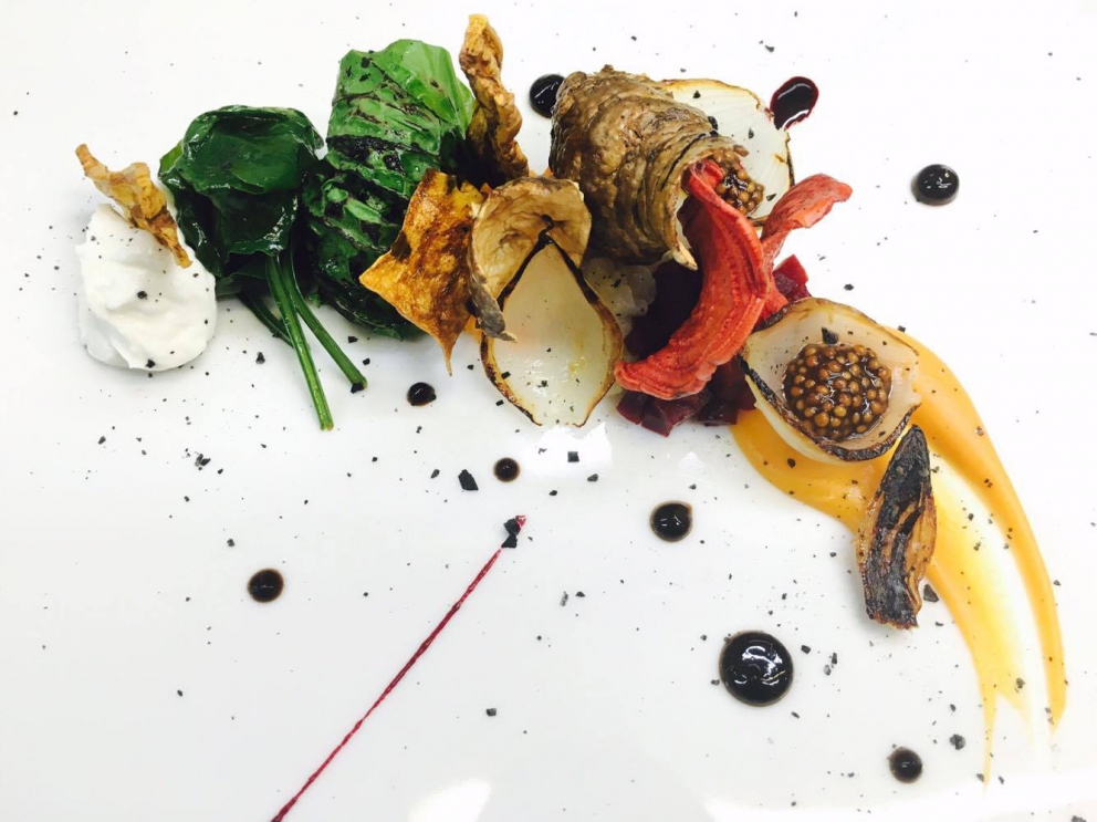 Photogallery






Gianni Dezio, Tosto, Atri (Teramo)

Tortelli with artichokes, fondue of pecorino from Atri, mint and liquorice. Liquorice and mint unite so as to enhance one of the most important vegetables in Italian cuisine









Valerio Centofanti, L'Angolo d'Abruzzo, Carsoli (L'Aquila)

Pappardelle with gelded lamb with pecorino from Alta Valle del Turano. The lamb is gelded before it is two months’ old and raised for 18 months. A dish full of emotions and sensations that has disappeared from Italian kitchens (in the picture, the gelded lamb)









Niko Romito, Reale Casadonna, Castel di Sangro (L'Aquila)

Because it’s the proof that constant research in the kitchen (in this case applied to cutting and macerating cabbage) can pull down the "wall" of vegetal representation and give new and powerful solutions in terms of structure and taste. Creating surprise and deep emotion. For me, it represents a new phase






