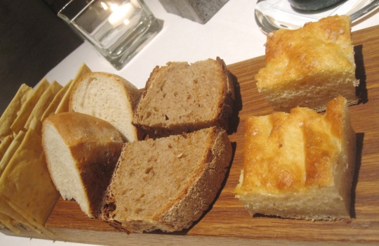 Galleria fotograficaSul piatto, occhiali da vista graduati diversi per impedire alle non-aquile di strizzare gli occhi come Jerry Lewis in quel famoso sketch