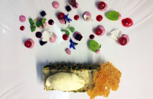 Photogallery






Anchovy staffed with salted codfish, lardo and tomato cake








Sicily king prawns with foie gras, fig and cocoa beans cream








Scallop with a crispy pork cracker, apple sauce and smoked potato








Risotto with red prawns, candied lemon and thyme








Foie gras tortelli with a leek and pumpkin cream








Sea bass with agretti, scorzonera truffle and a spicy orange sauce








Lamb medallion with caprino cheese, grapes and chard





