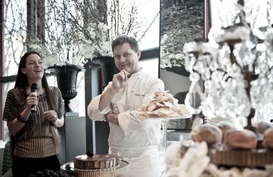 Galleria fotografica
















Luigi Taglienti e la sua Cipolla e quinto quarto













Luigi Sartini di Righi, ristorante di San Marino























I dolci dei Cerea











