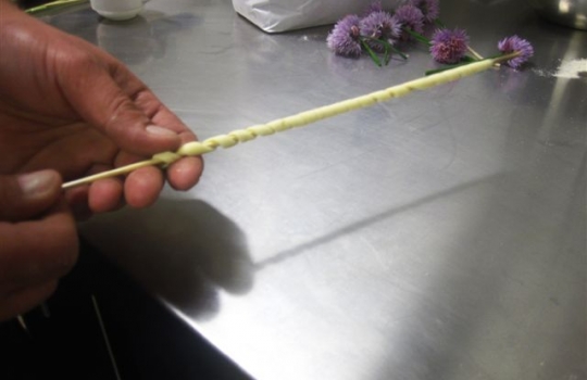 Galleria fotografica






Una foto del Monastero di Santa Rosa, prima della ristrutturazione. Costruito nel 1680, è sospeso a circa 500 metri sul livello del mare di Conca dei Marini, a un passo da Amalfi (Salerno). Prima dell'abbandono è stato gestito dalla famiglia Caterina per 3 generazioni. Nel 2001, l'acquisto dell'ereditiera Bianca Sharma. I lavori di restauro sono durati 11 lunghi anni








La facciata principale del Monastero vista dal terrazzamento della piscina. Le 20 suite, tutte con affaccio su Salerno e sul Cilento fino a Punta Licosa, portano ognuna il nome di un'erba, un fiore o una spezia locale (melissa, viola...). In alta stagione i prezzi oscillano tra i 550 e gli 850 euro a notte per le stanze "standard", fino a 2.950 euro per la Penthouse Suite








La foto non rende bene l'idea delle dimensioni del dirupo. Ma la distanza verticale tra il Monastero e la spiaggia è di 500 metri. La Conca dei Marini porta questo nome perché la stessa "conca" raggiunge una profondità di 800 metri. L'habitat acquatico ideale per diversi pesci da fondale, inclusi totani da 3-4 chili








I lavori sono durati tanto un po' per intoppi burocratici, un po' per regolamentare ogni dettaglio a norma di legge. Un compito piuttosto complicato, considerata la severità delle leggi sulla compatibilità eco-ambientale








La piscina riscaldata e il prolungamento ideale del mar Tirreno alle spalle








Scenografici ulivi millenari, di provenienza anche palestinese, troneggiano sui vari terrazzamenti della proprietà








L'architetto napoletano che ha coordinato il lavori di restauro, Francesco Avolio de Martino posa accanto a un confessionale pre-esistente nel Monastero. In caso qualcuno voglia fare improvvisa penitenza nel corridoio delle suite vista mare








La volta del ristorante del Monastero, praticamente un soppalco con feritoie ai bordi che danno sul bar sottostante. I coperti sono poco più di una trentina, e in stagione più calda vengono trasferiti sulla terrazza outdoor con vista sul Cilento








Il segnaposto del ristorante, così come i piatti da amouse-bouche in madreperla, sono firmati da vetrai artigianali di Murano. La S è quella di Santa Rosa








La Porchetta di coniglio di Christoph Bob: sella farcita di erbe aromatiche, insalatina di funghi chiodini con salsa al rosmarino








Particolare del Risotto alla Puttanesca con murena, pomodori, olive e capperi








Gli spaghetti da farina integrale di grano duro senatore cappelli biologico, molita a pietra naturale da un'azienda di Trapani. In carta trovano ora sfogo con seppie, bottarga e verdure di stagione





