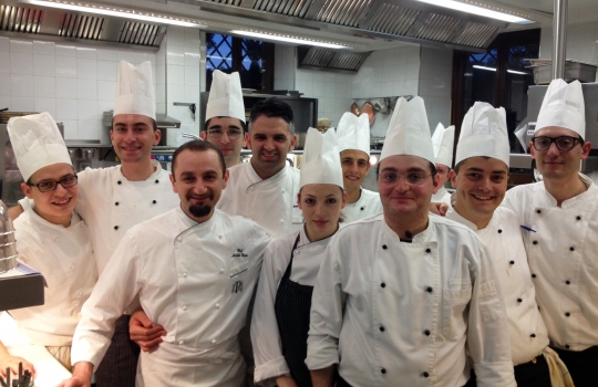 Photogallery






Anchovy staffed with salted codfish, lardo and tomato cake








Sicily king prawns with foie gras, fig and cocoa beans cream








Scallop with a crispy pork cracker, apple sauce and smoked potato








Risotto with red prawns, candied lemon and thyme








Foie gras tortelli with a leek and pumpkin cream








Sea bass with agretti, scorzonera truffle and a spicy orange sauce








Lamb medallion with caprino cheese, grapes and chard








Pistachio with blackcurrants and tequila sorbet








Petit fours





