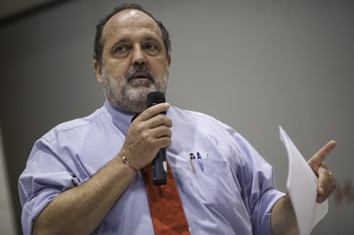 Galleria fotograficaHangar Bicocca, via Chiese 2, Milano. Per la prima volta teatro della presentazione della Guida di Identit&agrave;, &egrave; uno spazio polifunzionale nato nel 2004 dalla riconversione a spazio d&rsquo;arte contemporanea di un ex stabilimento appartenuto alla BredaAperto da gioved&igrave; a domenica, dalle 11 alle 23L'Hangar &egrave; anche HB Kids, programma di attivit&agrave; concepito apposta per i bimbi dai 12 ai 14 anni e le loro famiglie&nbsp;I Sette Palazzi Celesti di Anselm Kiefer, mostra permanente dell'HangarCon le permanenti, anche splendide mostre temporanee come Unidisplay di Carsten Nicolai, a&nbsp;cura di Chiara Bertola e Andrea LissoniSedie in attesa della conferenza di Identit&agrave;Claudio Scavizzi, regista di produzione, Magenta BureauRiunione pre-conferenza: Cinzia Benzi, colonna commerciale di Identit&agrave; Golose e Paolo MarchiAll'accoglienza: Annalisa Bianchi ed Elisa Pella di Magenta BureauClaudio Ceroni, presidente di Magenta Bureau, l'altra met&agrave; di Identit&agrave; Golose