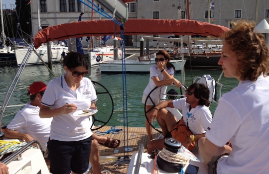 Galleria fotografica






A spasso tra i canali di Venezia. Esclusa l'estemporanea grandinata di domenica 24, la dodicesima edizione della S.Pellegrino Cooking Cup ha regalato un clima memorabile








Globetrotter, signature dish di Lorenzo Cogo alla Cooking Cup 2012








Il signature dish di Martin Volkaerts, belga dell'Air du Temps








Aragosta con vinaigrette d’ostrica e quinoa croccante, piatto che è valso a David Frenkel del Pronto di Tel Aviv, Israele, il People Choice’s Award 2012








Dumpling di lardo e gamberi con asparagi, tartufi di mare e erbe estive, signature dish di Richard Ousby del Quay di Sydney, Young Chef of the Year 2012








Bietola di sgombro con crema d'aglio, piselli e riso saltato, il piatto cucinato in mare dal vincitore Richard Ousby








La pietanza disegnata sabato sera da Jacob Holmstrom del Gastrologik di Stoccolma: un viaggio attorno al salmone che ha convinto tutti i giurati (e che gli è valso il secondo posto finale)








Daniel Berlin, Massimo Bottura, Davide Scabin, la foodblogger Lydia Capasso, Mauro Colagreco e Franco Favaretto valutano i piatti in gara nella hall del Molino Stucky Hilton di Venezia, teatro della prima sera dell'evento








Particolare del piatto del giovane cuoco russo in concorso: Anatoly Kazakov del Bon di Mosca








Domenica mattina, tutti i cuochi al mercato del pesce di Rialto a cercare gli ingredienti del Mystery Basket con cui comporre la ricetta a bordo








Delizie a Rialto








Il plotone di erbe aromatiche acquistate a Rialto da Lorenzo Cogo prende il largo sul watertaxi








Si comincia (cucinando e strambando)








Nuvoloni all'orizzonte








Nuvoloni all'orizzonte bis








Giuria a tavola a bordo del Timoteo, barcone attraccato all'isola di San Giorgio cui arrivano tutti i piatti cucinati dai concorrenti in barca. Si riconoscono Francesca Barberini, presidente del cook panel, Luke Dale Roberts, Davide Scabin e Mauro Colagreco








Massimo Bottura e Daniel Berlin








Lorenzo Cogo rifinisce i dettagli del suo Sgrombro a bordo da recapitare ai giurati








Massimo Bottura guarda il mondo da un oblò del Timoteo








Lorenzo Cogo intervistato da Elvio Gorelli








David Frenkel intervistato da una giornalista connazionale





