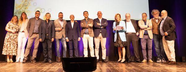 Non solo Metodo Classico: fermi, di carattere, ecco i vini fratelli dei blasoni mossi