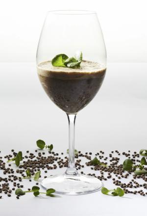 Galleria fotograficaFulvio Pierangelini, a lungo chef del Gambero Rosso di San Vincenzo (Livorno)La celebre Passatina di ceci con gamberi di Fulvio Pierangelini (qua il racconto integrale della lezione)Davide Scabin, chef del Combal.Zero di Rivoli (Torino)Il cyber egg di Davide Scabin, piatto simbolo del cuoco piemontesePasta salad di Davide ScabinVittorio Fusari, Dispensa Pane e Vini ad Adro (Brescia)L&rsquo;Interpretazione dell&rsquo;agnello di Alpago di Vittorio FusariLa pecora con gli occhiali della Val di Fanes, Vittorio FusariVirgilio Martinez, ristorante Central, Lima, Per&ugrave;
&nbsp;Capasanta, ka&ntilde;ihua&nbsp;di Ayaviri, emulsione di camu-camu di Virgilio MartinezErba andina/patata essiccata a 3mila metri, cacao amazzonico e giardino di Virgilio MartinezMeryem Cherkaoui de La Maison du Gourmet di Casablanca, MaroccoVongole allo zafferano in brodo con sapori marocchini, mandorle, fave e croccante di&nbsp;Meryem CherkaouCarlos Garcia, chef del ristorante Alto di Caracas, VenezuelaOssobuco nero con ossobuco di patata e soffritto criollo di Carlos GarciaLingua di cacao, Carlos GarciaOstrica di pomodoro di&nbsp;Roberta Sudbrack del ristorante Sudbrack di Rio de Janeiro (Brasile)Enrique Olvera, Pujol, Citt&agrave; del Messico, MessicoPlatano, ralladura di macadamia,&nbsp;hierba buena e crema di agrumi di Enrique OlveraMassimiliano e Valentino Marcattilii, San Domenico di Imola (Bologna)Uovo in raviolo di Valentino Marcattilii, grande classico della cucina italianaMagnus Nilsson, ristorante F&auml;viken, J&auml;rpen, SveziaUova di trota servite in una crosta calda di sangue di maiale disidratato di Magnus NilssonErnesto Iaccarino, Don Alfonso 1890, Sant&rsquo;Agata sui Due Golfi (Salerno)Nudi di ricotta in ristretto di cappone di mare con infusione di verbena odorosa e zest di limone, Ernesto IaccarinoArnaud Daguin, H&eacute;gia, Hasparren, FranciaPoularde guascona cotta sulla pelle, con porri di Cervere e altre verdure di stagione, Arnaud Daguin