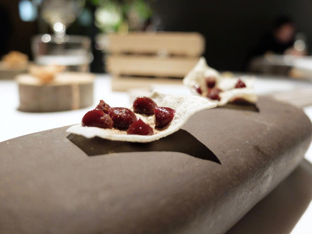 Galleria fotografica






La nostra cena all'Undicesimo Vineria negli scatti di Tanio Liotta. Si parte con il territorio mandato in orbita: Radicchio rosso di Treviso, acidulato di umeboshi, rose e litches






