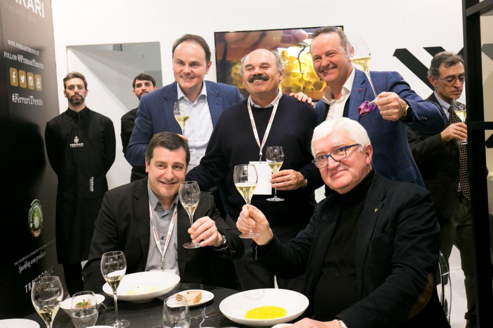 Galleria fotografica






Yannick Alléno davantin allo stand S.Pellegrino "The Experienze Table"






