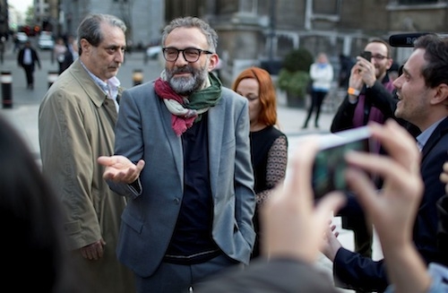 Galleria fotografica






Il gonfalone della World's 50Best








Massimo Bottura e la moglie Lara, terzo alla fine





