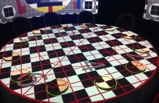 Galleria fotografica






Le prove generali








Prove del primo atto: al centro, il Bonsai di pica-pica


















Comincia la nostra esperienza: occhio all'indirizzo del centro Arts Santa Monica








Fuori staziona il van di Girona con tutto il nécessaire commestibile








Dentro, la targa coi ringraziamenti a tutti coloro che hanno lavorato al progetto








Per arrivare al set dell'opera si attraversa una mostra che proietta in oblò teaser coi motivi anticipatori di quel che troveremo dentro








Un altro teaser





