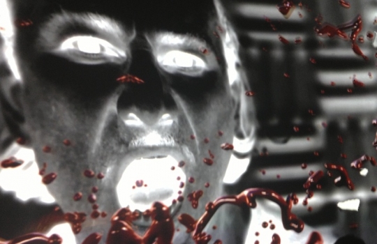 Galleria fotografica






Le prove generali








Prove del primo atto: al centro, il Bonsai di pica-pica


















Comincia la nostra esperienza: occhio all'indirizzo del centro Arts Santa Monica








Fuori staziona il van di Girona con tutto il nécessaire commestibile








Dentro, la targa coi ringraziamenti a tutti coloro che hanno lavorato al progetto








Per arrivare al set dell'opera si attraversa una mostra che proietta in oblò teaser coi motivi anticipatori di quel che troveremo dentro








Un altro teaser








Il set prima delle trasmissioni













Si parte








Una spirale ci introduce al viaggio








Al centro del tavolo, nascosto tra bonsai (un classico rochiano), pica-pica di bon bon rappresentativi di vari paesi: cevice peruviano, guacamole messicano, cous-cous marocchino...








Commensali spiazzati








Il sogno ha inizio: l'atto primo mette in tavola la Luna, sfere di tartufo bianco e nero con distillato terrestre








Intorno, un video di Franc Aleu, le musiche di Luca Francesconi e il tableware di Taller Luesma Vega








La luna








Atto secondo: lo spazio








Piatto dello spazio: aria di fichi di Cap de Creus








C'è un calice diverso per ogni atto: si passa dal cava agli champagne, dall'Armagnac ai Rioja a semplici gocce di distillati, versati anche sulla mano








Intorno, un altro splendido 3D di Franc Aleu, con le musiche di Sergi Caballero, Pedro Alcade








E' l'ofiuco, il tredicesimo segno zodiacale, tema del terzo atto













Atto quarto: Under the Sea, il set  diventa uno scenario sottomarino (vedi video 1)













E a tavola arriva una composizione golosissima di piatti di mare, servita in sculture di Pere Gifre e Dani Molina: vellutata di ricci grigliati, anemoni impanati, parmentier di octopus, marinata di frutti di mare e cirripedi













Tra un atto e l'altro, la voce calma di Josep Roca


















Atto Quinto, il Giardino delle Esperidi, dal sapore orientale: nel piatto, un fiore Mandala con limone, curry, bietole, mango, cocco, finocchio, yogurt, cannella, cardamomo, menta, zenzero, pepe, fiori, carciofi e agnello













Atto Sesto: il Corteggiamento













Motivi Yin Yang ovunque: nelle musiche di Albert Guinovart, nei video di Franc Aleu. E nel piatto dei Roca: Ostriche marinate in sherry Palo Cortado, salsa di ostriche, aglio bianco e nero








Ci si prepara ai fuochi d'artificio del settimo atto. I 12 camerieri si avvertono appena, se non quando illuminati dalle scenografie








Atto sette: i piatti sono creazioni ispirate ai fossili di Roos Van de Velde








Dopo la mela candita, tema dell'ottavo atto, l'opera assume i toni ancora più foschi nel nono, la Guerra: Royale d'oca con gocce di sangue di bietola. Le musiche di Wolfgang Mitterer e le immagini di Franc Aleu si fanno cruente (vedi video 2)





