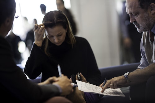 Galleria fotograficaHangar Bicocca, via Chiese 2, Milano. Per la prima volta teatro della presentazione della Guida di Identit&agrave;, &egrave; uno spazio polifunzionale nato nel 2004 dalla riconversione a spazio d&rsquo;arte contemporanea di un ex stabilimento appartenuto alla BredaAperto da gioved&igrave; a domenica, dalle 11 alle 23L'Hangar &egrave; anche HB Kids, programma di attivit&agrave; concepito apposta per i bimbi dai 12 ai 14 anni e le loro famiglie&nbsp;I Sette Palazzi Celesti di Anselm Kiefer, mostra permanente dell'HangarCon le permanenti, anche splendide mostre temporanee come Unidisplay di Carsten Nicolai, a&nbsp;cura di Chiara Bertola e Andrea LissoniSedie in attesa della conferenza di Identit&agrave;Claudio Scavizzi, regista di produzione, Magenta Bureau