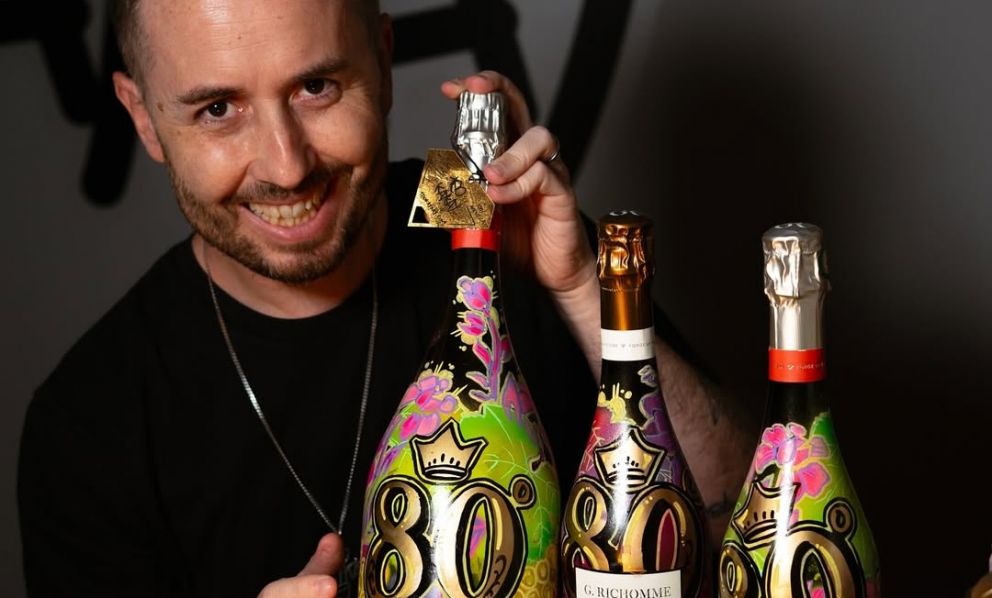 Teo KayKay, il vino e la fantasia: «L’A.I. non ci ruberà il lavoro, dobbiamo imparare a cavalcarla»
