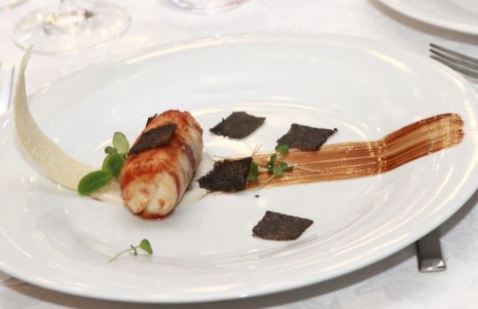 Galleria fotografica






Andrea Mainardi e l'artista Cesare Gozzetti








Andrea Mainardi all'opera








Caviale Calvisius all'uovo








Risotto alla carbonara con tartufo disidratato noH2O di Tartuflanghe





