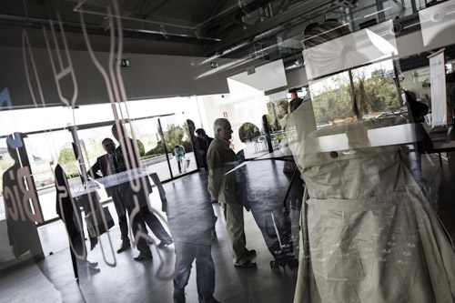 Galleria fotograficaHangar Bicocca, via Chiese 2, Milano. Per la prima volta teatro della presentazione della Guida di Identit&agrave;, &egrave; uno spazio polifunzionale nato nel 2004 dalla riconversione a spazio d&rsquo;arte contemporanea di un ex stabilimento appartenuto alla BredaAperto da gioved&igrave; a domenica, dalle 11 alle 23