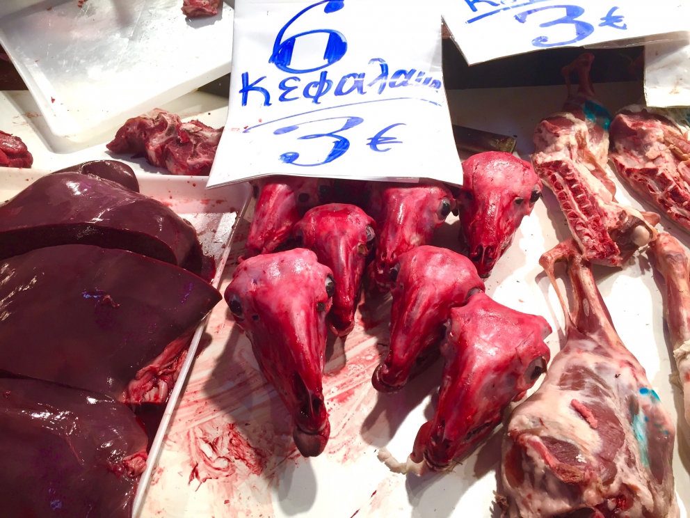 Photogallery






Breakfast with koulouri: you can find it all over town, we've chosen a kiosk between Korai and Stadiou, a stone's throw away from the university and not far from Psiri, the market area








Second stop, at Krinos (Aiolou 87): since 1922 it is the temple of loukoumades, pancakes fried in sesame oil and covered in honey and chopped almonds (loukuma is a word of Arab origins meaning nibble). A 6-piece portion costs 3.60 euros








The meat and fish market at Varvakios Agora (Athinas 42, a short walk from Krinos)





