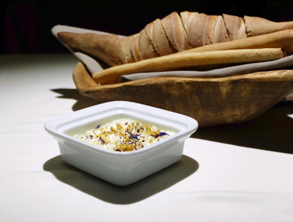 PhotogalleryOur dinner at Stube Gourmet, depicted by Tanio Liotta. We start with Duck breast, pumpkin mostarda, sesame wafer and tarragon 
Savoury cone with veal steak tartare, marjoram and salmon roe
A reconstructed tomato: mousse of tomato, vegetal carbon, mousse of almonds, basil gel
Fake peanut with foie gras, cocoa butter, horn of plenty 
