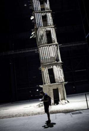 Galleria fotograficaHangar Bicocca, via Chiese 2, Milano. Per la prima volta teatro della presentazione della Guida di Identit&agrave;, &egrave; uno spazio polifunzionale nato nel 2004 dalla riconversione a spazio d&rsquo;arte contemporanea di un ex stabilimento appartenuto alla BredaAperto da gioved&igrave; a domenica, dalle 11 alle 23L'Hangar &egrave; anche HB Kids, programma di attivit&agrave; concepito apposta per i bimbi dai 12 ai 14 anni e le loro famiglie