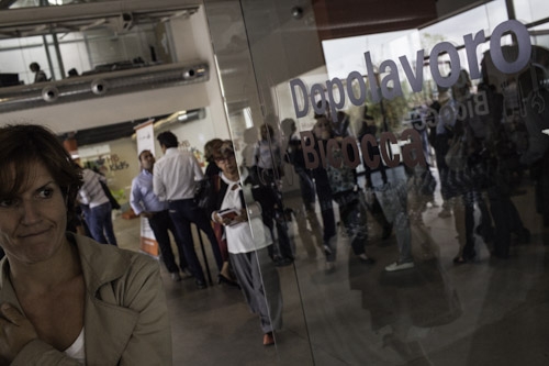 Galleria fotograficaHangar Bicocca, via Chiese 2, Milano. Per la prima volta teatro della presentazione della Guida di Identit&agrave;, &egrave; uno spazio polifunzionale nato nel 2004 dalla riconversione a spazio d&rsquo;arte contemporanea di un ex stabilimento appartenuto alla BredaAperto da gioved&igrave; a domenica, dalle 11 alle 23L'Hangar &egrave; anche HB Kids, programma di attivit&agrave; concepito apposta per i bimbi dai 12 ai 14 anni e le loro famiglie&nbsp;I Sette Palazzi Celesti di Anselm Kiefer, mostra permanente dell'HangarCon le permanenti, anche splendide mostre temporanee come Unidisplay di Carsten Nicolai, a&nbsp;cura di Chiara Bertola e Andrea LissoniSedie in attesa della conferenza di Identit&agrave;Claudio Scavizzi, regista di produzione, Magenta BureauRiunione pre-conferenza: Cinzia Benzi, colonna commerciale di Identit&agrave; Golose e Paolo MarchiAll'accoglienza: Annalisa Bianchi ed Elisa Pella di Magenta BureauClaudio Ceroni, presidente di Magenta Bureau, l'altra met&agrave; di Identit&agrave; GolosePaolo Marchi, l'altra met&agrave; di Identit&agrave; Golose, curatore della GuidaMain sponsorCarlo Cracco, ristorante CraccoOre 10.30, la sala inizia lentamente a riempirsiOre 11, la sala &egrave; gremita. In foto si riconoscono, da sinistra, Lorenzo Cogo, Fabio Pisani,&nbsp;Antonio Santini, Stefania Moroni, Gennaro Esposito, Mario Peqini, Alessandro NegriniTarsia Trevisan, giornalista di Class Life e splendida conduttrice della giornataFabio Barbaglini, da poco al timone della gloriosa Antica Osteria del Ponte di Cassinetta di Lugagnano (Milano)Carlo CraccoLuigi Taglienti, Trussardi alla ScalaChicco Cerea, Da Vittorio a Brusaporto (Bergamo)Anna Maschio, Bonaventura MaschioPadre Maurizio, Opera di San FrancescoGabriele Zanatta, caporedattore della GuidaAndrea Apreda, chef dell'Imago dell'Hotel Hassler e volto di Identit&agrave; New York, 12-14 ottobre prossimiElisabetta Serraiotto, responsabile Marketing & Comunicazione del Consorzio Grana Padano tra Claudio Ceroni e Paolo MarchiAl centro, Beniamino Nespor ed Eugenio Roncoroni de Al Mercato, MilanoSilvio Salmoiraghi dell'Acquerello di Fagnano Olona (Varese), Sorpresa dell'annoFederico De Cesare Viola, giornalista dell'annoMauro Mattei del Piazza Duomo d'Alba (Cn), Sommelier dell'annoAlessandro Pipero, Pipero al Rex, Roma, ma&icirc;tre dell'annoMezzo Christian Milone...... e l'altro mezzo del premio Birra in Cucina 2013Antonia Klugmann e Antonino Cannavacciuolo, migliore cuoca e miglior cuoco 2013Alice Delcourt dell'Erba Brusca di Milano,&nbsp;fresca vincitrice del Cous Cous Fest a San Vito Lo Capo (Trapani)Manuela Popolizio, spalla di Helmut K&ouml;cher del Merano Wine Festival (prossima edizione: 10-12 novembre 2012) e del Milano Food and Wine Festival (9-11 febbraio 2013)Alessia Magistroni, general manager dell&rsquo;Hangar BicoccaAimo Moroni, Il Luogo di Aimo e NadiaIn prima fila da sinistra, Aldo Palaoro, Comune di Milano, Sara Peirone di Lavazza, Marco Barbieri di Acqua Panna/S.Pellegrino, Alfredo Pratolongo di Heineken Italia ed Elisabetta Serraiotto, Consorzio Grana PadanoIrrompe Gennaro Esposito, Torre del Saracino di Vico Equense (Napoli)Da sinistra, Fumiko, Gennaro Esposito e Salvatore La Ragione de La Torre del Saracino (quest'ultimo premiato Sous chef dell'anno) con&nbsp;Carlo Mogolino di Torre RosazzaMario Peqini, pasticciere dell'anno, Aimo e Nadia, solleva una maglietta con la bandiera del suo paese: AlbaniaAntonia Klugmann, cuoca dell'anno con Daria Abbondi di Magenta BureauHigh five Marchi-CannavacciuoloCannavacciuolo appone il suo ditonePadre Maurizio prepara il discorsoMarchi, Padre Maurizio, Chicco Cerea e Cesare Battisti annunciano la serata benefica del 21 ottobre. Tutti i dettagli qui