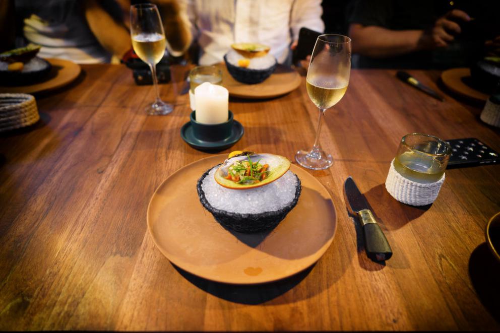 Galleria fotograficaChampagne&nbsp;Louis Roederer&nbsp;2009, Blanc de blancs
Pi&ntilde;uela e tamarindo
Pi&ntilde;uela&nbsp;e tamarindo, da vicino
Vongola regina dal golfo di California
