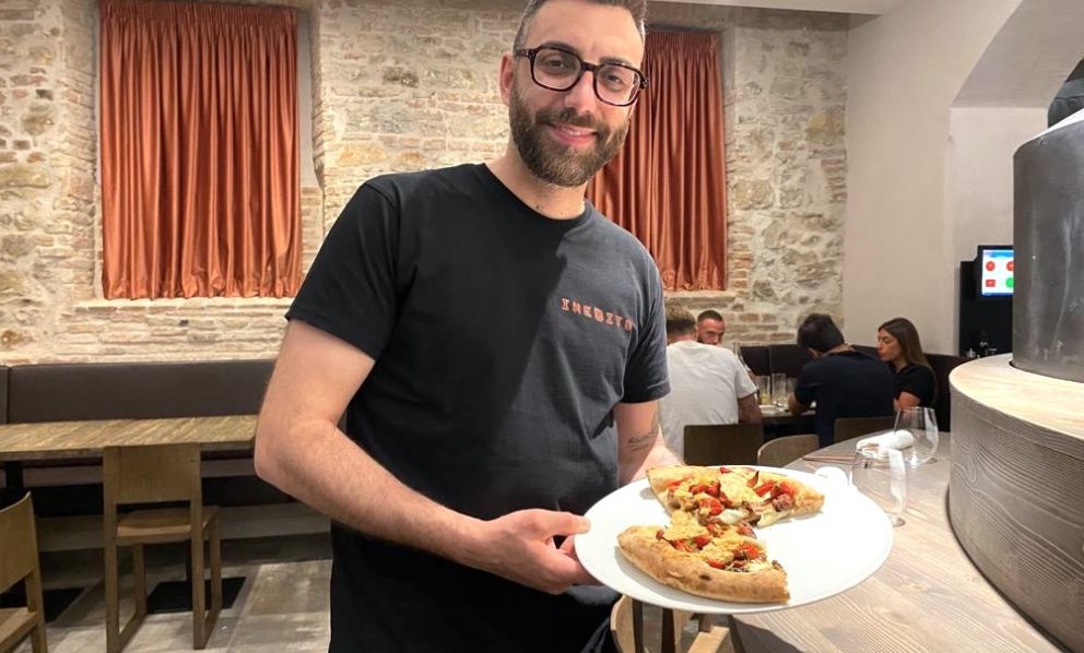 Inedito: il menu della prima pizzeria nel centro storico di Brescia di Antonio Pappalardo
