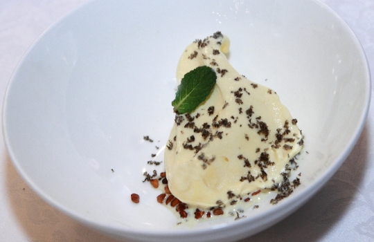 Galleria fotografica






Andrea Mainardi e l'artista Cesare Gozzetti








Andrea Mainardi all'opera








Caviale Calvisius all'uovo








Risotto alla carbonara con tartufo disidratato noH2O di Tartuflanghe








Guancetta di storione bianco con foglie di Calvisius





