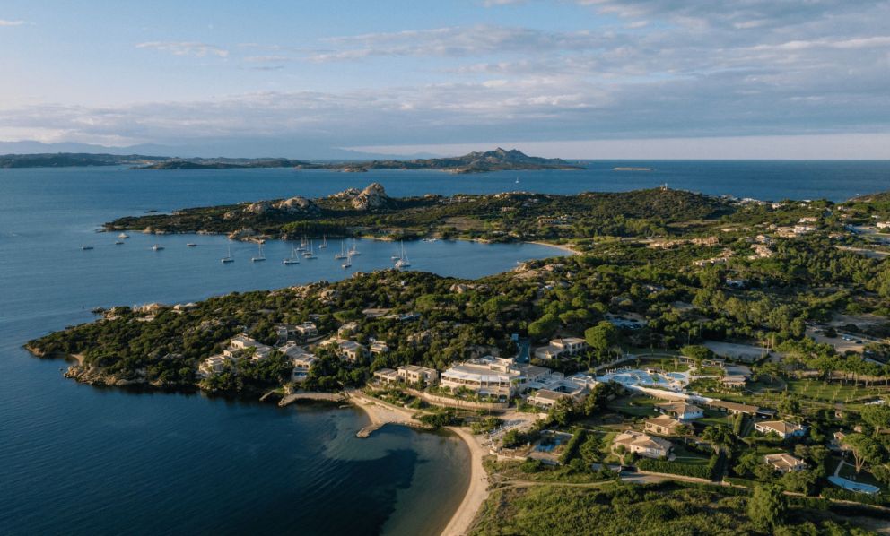 Il 7Pines Resort Sardinia e una stagione che sembra non finire mai