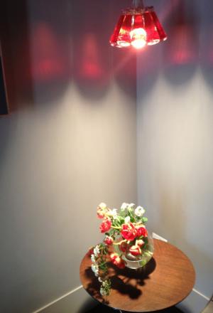 Photogallery






 
Modena’s colonnades, 186 thousand inhabitants and 3 restaurants with at least one Michelin star: Hostaria del Mare (1), Erba del Re (1) and Osteria Francescana (3 stars), our destination
 








Yellow and red tones prevail








The city still bears the signs of the May 2012 earthquake. On May 4th 2013, the day of our visit, a 3.8 magnitude earthquake was registered













By chance, Giuseppe Palmieri, maître and sommelier, appears from the grey door








Palmieri, 38, born in Matera. His first service in Francescana was on September 12th 2000








The old entrance to the restaurant, at number 24 in Via della Stella - as on the opening in 1995. It changed in September 2012: today you enter from number 22. Funnily enough, Google Maps is still set on the old entrance








The present entrance doors








Let’s start





