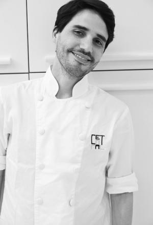 Galleria fotograficaFulvio Pierangelini, a lungo chef del Gambero Rosso di San Vincenzo (Livorno)La celebre Passatina di ceci con gamberi di Fulvio Pierangelini (qua il racconto integrale della lezione)Davide Scabin, chef del Combal.Zero di Rivoli (Torino)Il cyber egg di Davide Scabin, piatto simbolo del cuoco piemontesePasta salad di Davide ScabinVittorio Fusari, Dispensa Pane e Vini ad Adro (Brescia)L&rsquo;Interpretazione dell&rsquo;agnello di Alpago di Vittorio FusariLa pecora con gli occhiali della Val di Fanes, Vittorio Fusari