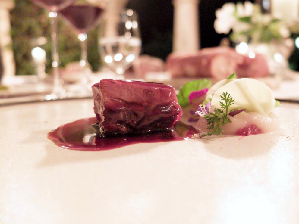 Photogallery






Our dinner at Meo Modo starts with various appetizers: hake tartare, gel of black olives and lime, sheep’s milk cheese with extra virgin olive oil and cypress, oregano and cheese cracker, black tomato with saffron mayonnaise, fermented tomato with crispy millet, pearls of crispy codfish









Celery sorbet, barbe brunoise and hazelnuts 









Fantastic salad made with 25 vegetables from the kitchen garden, with beetroot cream and cereal biscuit served with mushrooms, mushroom sponge, musk aroma and tomato infusion









The mushrooms sponge, aroma of musk and tomato infusion served with the salad









Squilla mantis, its crispy legs, cream of potato and lemon, crustacean bisque, cream of Palazzetto saffron









Chicken entrails, chicken liver pâté, smoked eel, puffed rooster crest









Excellent Verna wheat tagliolini with cream from the same wheat and apple geranium, mackerel cooked at low temperature and hemp seeds 









Cereals cooked as with risotto: Cream of pumpkin, toasted sunflower seeds and sunflowers 









Agnolotto with rabbit alla cacciatora, cream of Parmigiano, rosemary sauce, black olives and tomato 









Roasted seabass with seabass carpaccio, chard, oats and peanuts from Venturina









Pigeon breast, crispy bread, spinach and cracker filled with pigeon 






