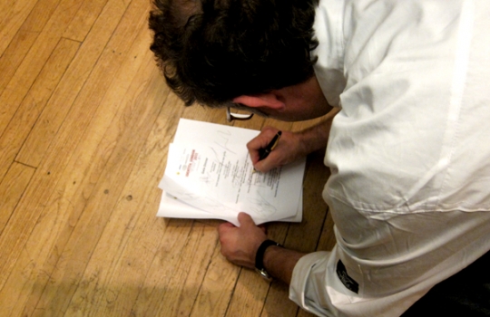 Galleria fotograficaAppetizer di Nuno Mendes, Spaghetti di patate con calamariSpaghetti freddi, sedano, uova di aringa, anice di Paolo LoprioreGli attrezzi del mesterie di Davide ScabinPasta sushi Com.Bar di Davide ScabinD'O Riso allo zafferano di Davide OldaniPescespada con polvere di capperi Iblei, cenere di olive ed emulsione di bottarga di Ciccio SultanoOssobuco con riso allo zafferano sempre la dente di Massimo Bottura