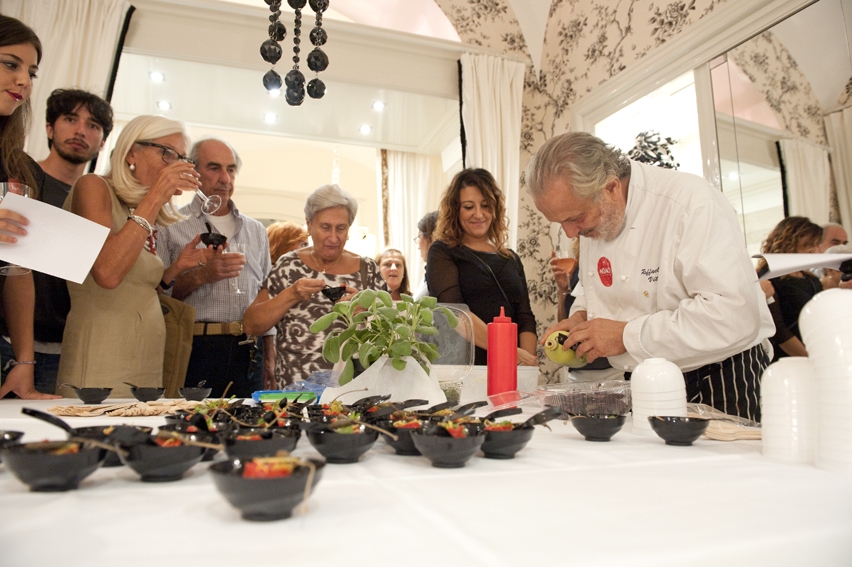 PhotogalleryPaolo Parisi and his slice, Sixties style