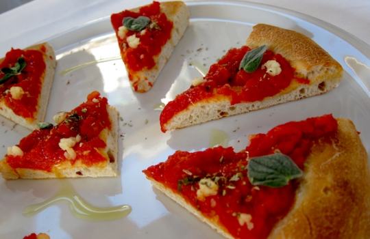 Galleria fotografica






Simone Padoan








La copertina del libro L'arte della Pizza di Simone Padoan, curato da Serena Dei per Gribaudo








Il Mini Cheese burger





