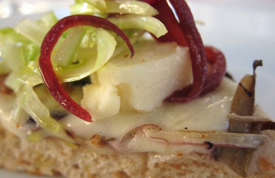 Galleria fotografica






Simone Padoan








La copertina del libro L'arte della Pizza di Simone Padoan, curato da Serena Dei per Gribaudo








Il Mini Cheese burger








La Marinara a tutta tradizione di Simone Padoan: pomodoro e aglio rosso








Alla voce L'innovazione - Profumo di mare, ecco la pizza Crudo di Gambero rosso








Il Viaggio in Giappone di Simone Padoan





