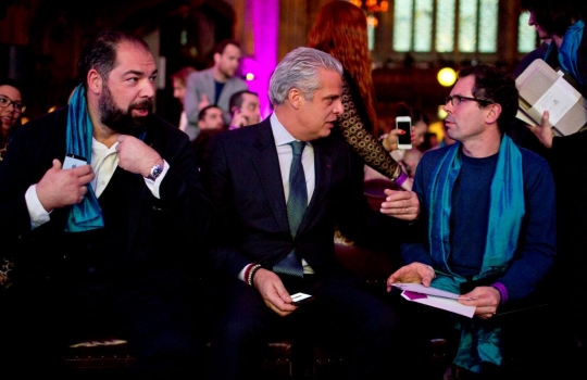 Galleria fotograficaI festeggiamenti del Noma sul palcoI fratelli Roca, al secondo posto della classificaEnrico Crippa, chef di Piazza Duomo, e Giuseppe Palmieri, sommelier dell'Osteria FrancescanaJuan Mari e Elena Arzak